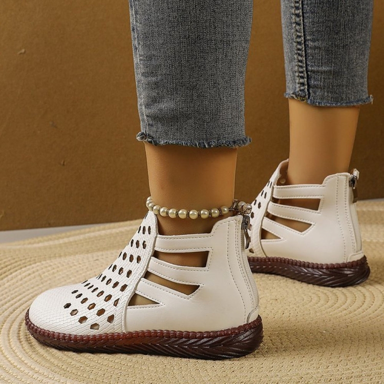 Літні сандалі - білі